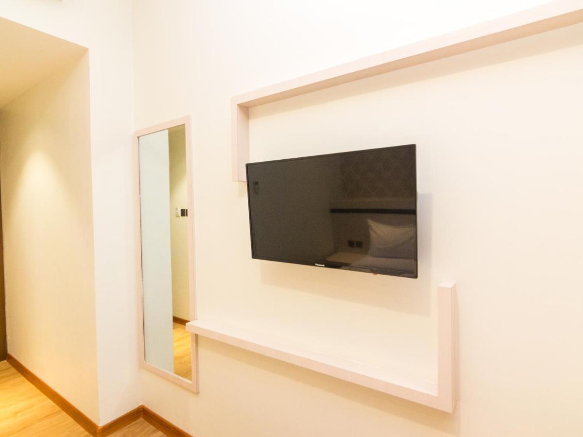 Blitz Hotel Batam Centre Ngoại thất bức ảnh