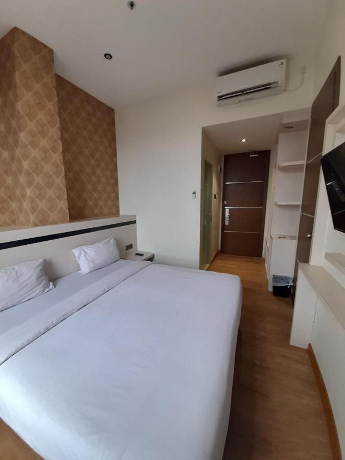 Blitz Hotel Batam Centre Ngoại thất bức ảnh