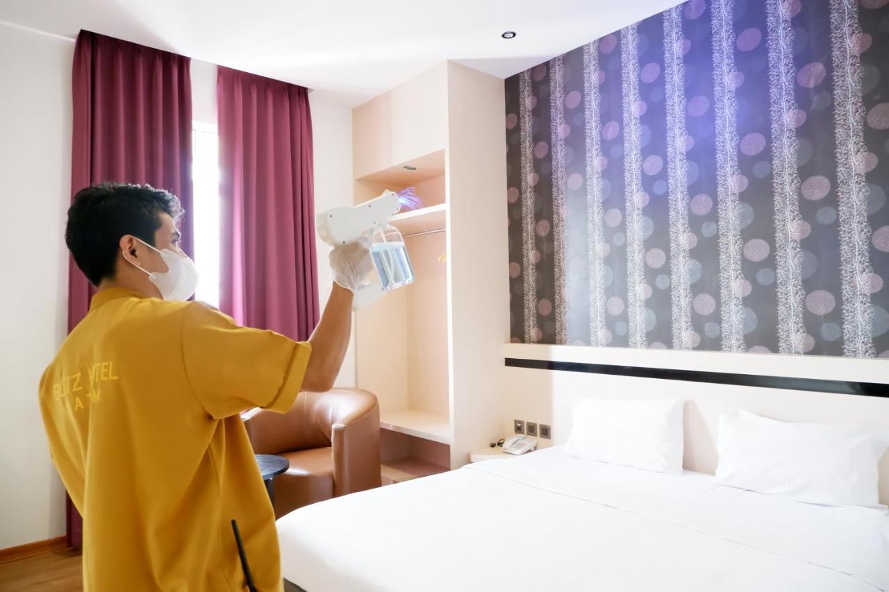 Blitz Hotel Batam Centre Ngoại thất bức ảnh