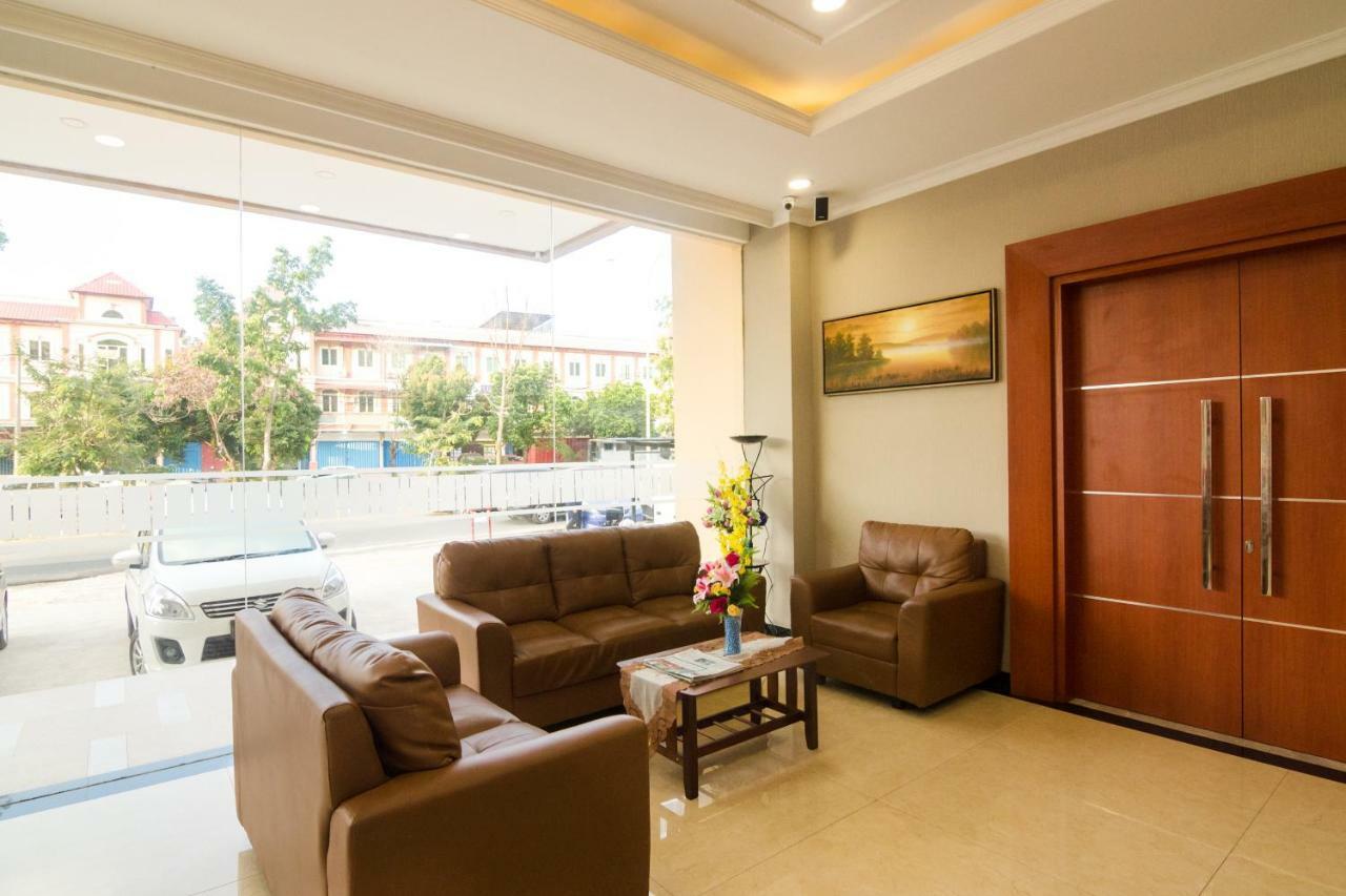 Blitz Hotel Batam Centre Ngoại thất bức ảnh